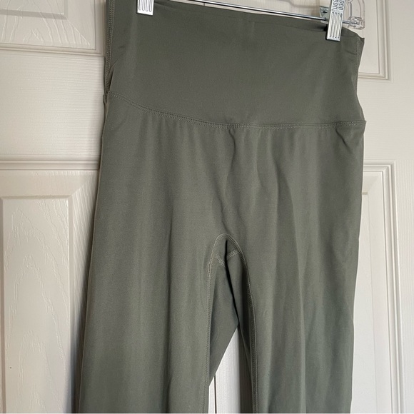 Army Green Lululemon Leggings - Picture 6 of 9